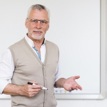 هدايا يوم المعلم