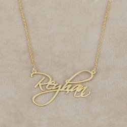 قلادة فضية مميزة قلادة فضية مميزة